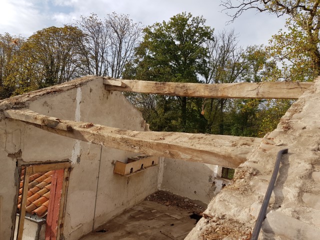 anciens matériaux déposés par AMC charpente